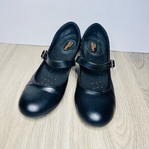 SafeTstep women's Size 9.5 Comfort Non-slip black pump 2.5" heel Mary Jane shoes